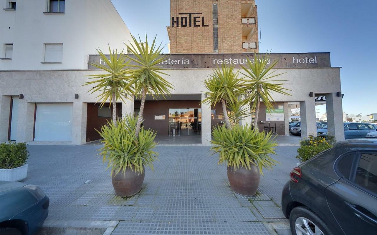 Hotel Moya Navalmoral De La Mata Eksteriør bilde