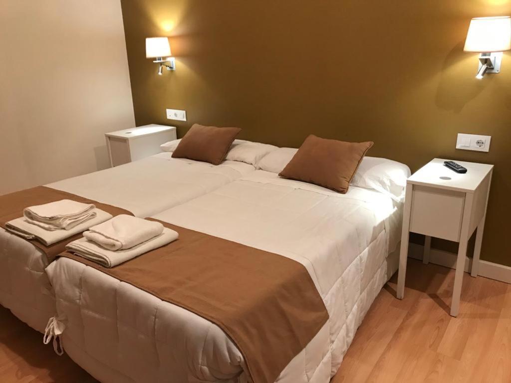 Hotel Moya Navalmoral De La Mata Eksteriør bilde